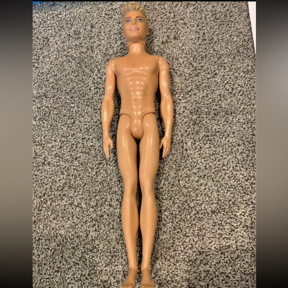 BARBIE Hybrid Ken Doll Fashionistas Body Blonde Hair Blue Eyes Tan